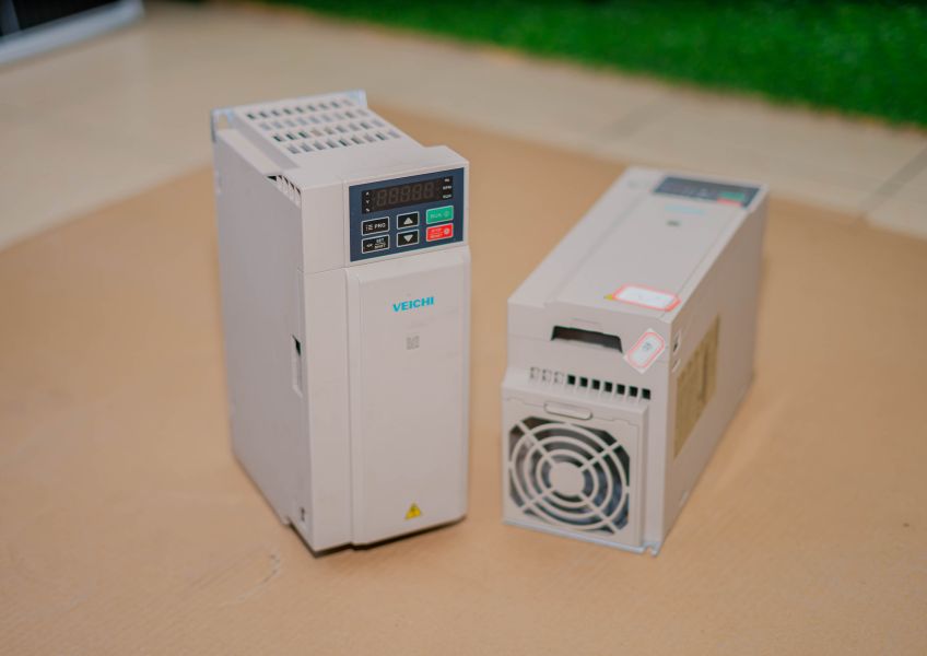 VEICHI Hybrid Pumping Inverters SI23 Series